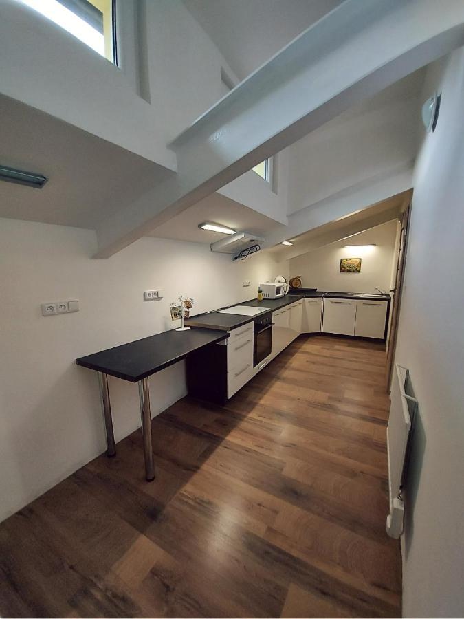 Chill N Grill Apartment Jesenik Luaran gambar